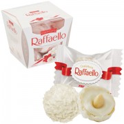 Конфеты RAFFAELLO с цельным миндальным орехом в кокосовой обсыпке, 150 г, 77070983