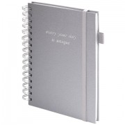 Бизнес-тетрадь на гребне А5 148х216 мм, BRAUBERG 'Calipso' под кожу, резинка, клетка, 80 л., серая, 116253